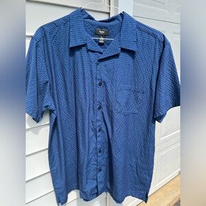 mossimo blue button up